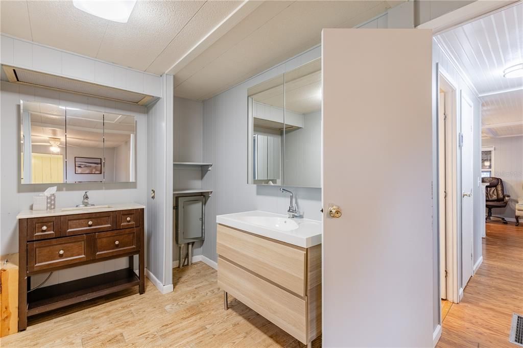 En Venta: $199,000 (2 camas, 2 baños, 1556 Pies cuadrados)