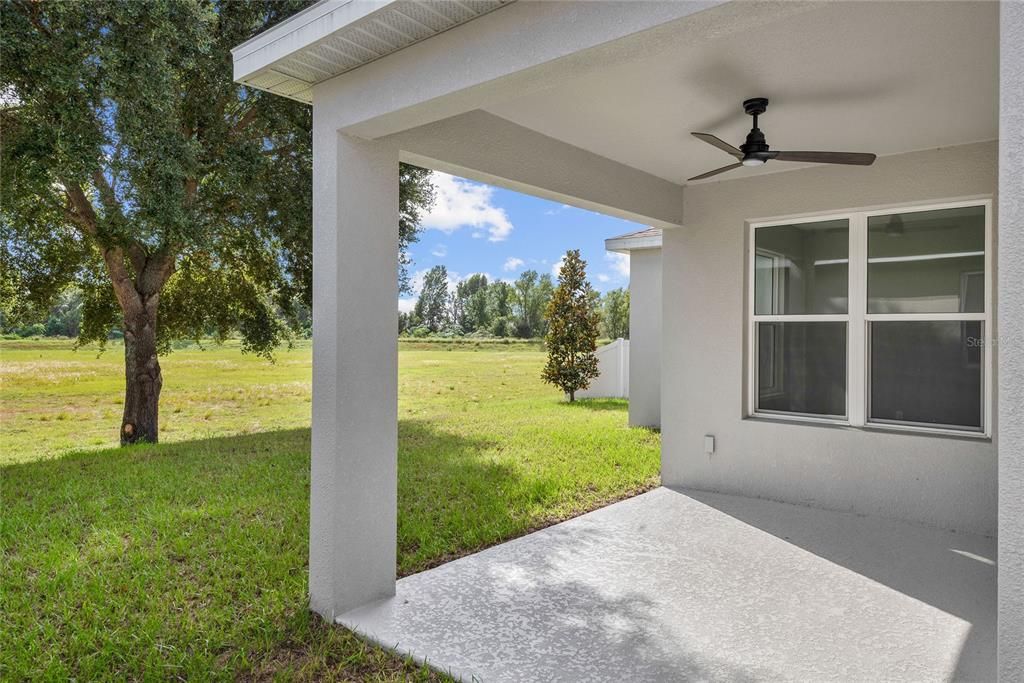 For Sale: $389,900 (4 beds, 2 baths, 2073 Square Feet)