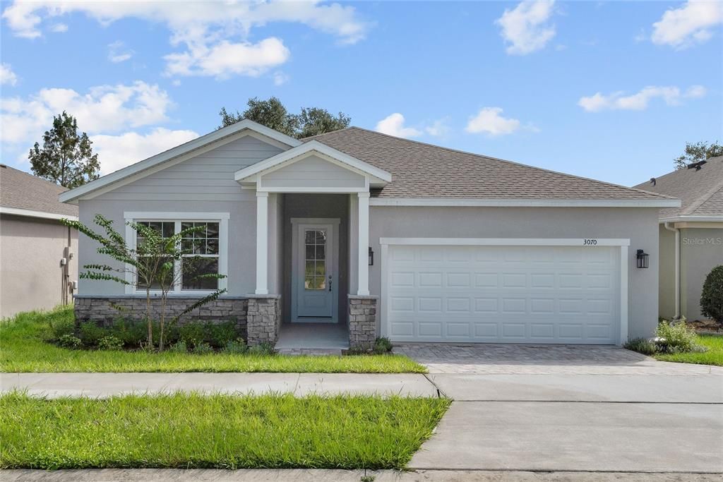 For Sale: $389,900 (4 beds, 2 baths, 2073 Square Feet)