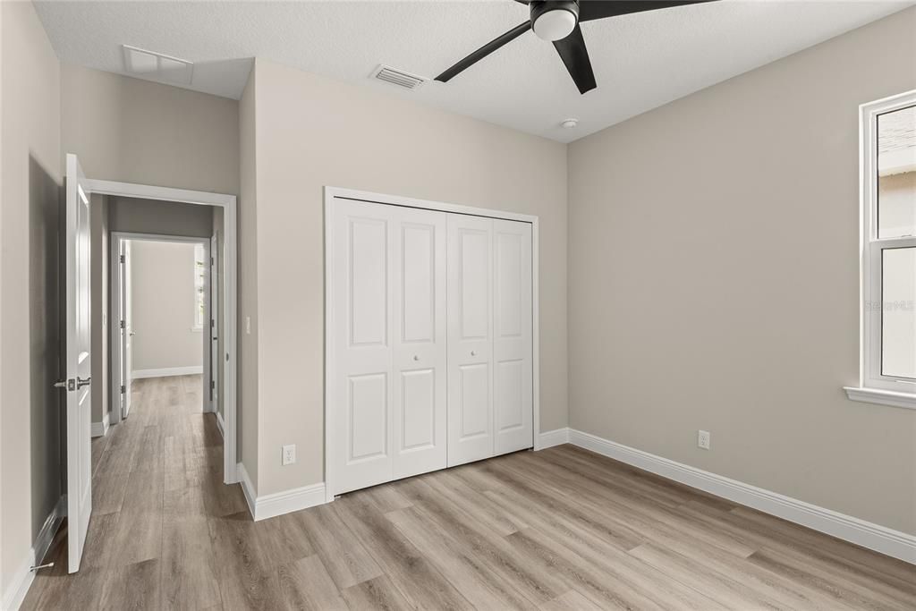 For Sale: $389,900 (4 beds, 2 baths, 2073 Square Feet)