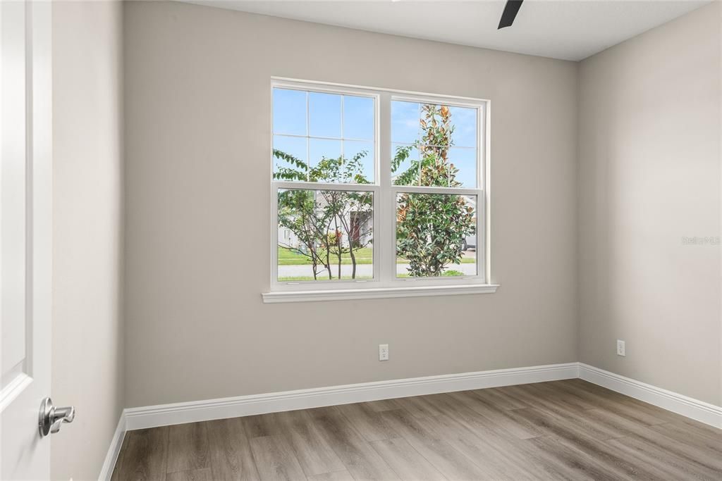 For Sale: $389,900 (4 beds, 2 baths, 2073 Square Feet)