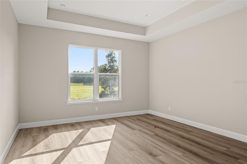 For Sale: $389,900 (4 beds, 2 baths, 2073 Square Feet)