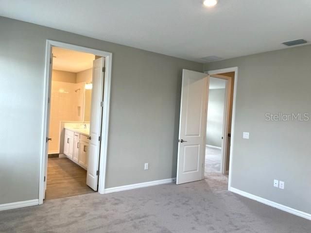 For Rent: $3,195 (4 beds, 3 baths, 3000 Square Feet)