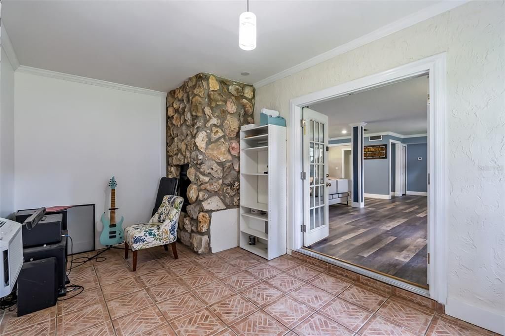 En Venta: $455,000 (3 camas, 2 baños, 2050 Pies cuadrados)