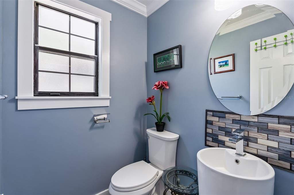 En Venta: $455,000 (3 camas, 2 baños, 2050 Pies cuadrados)
