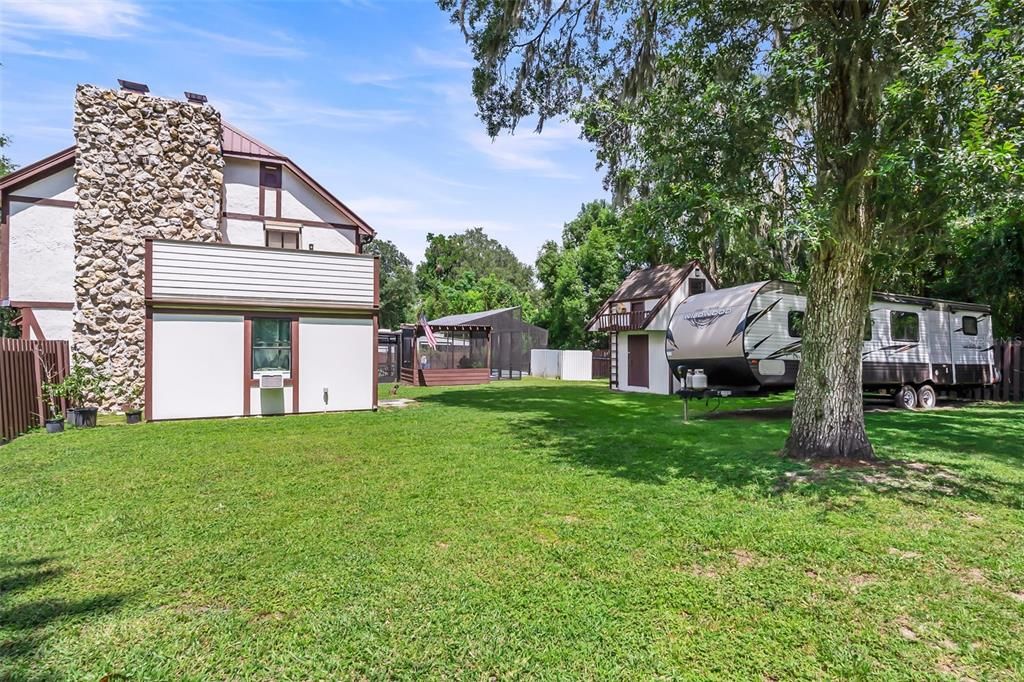 En Venta: $455,000 (3 camas, 2 baños, 2050 Pies cuadrados)