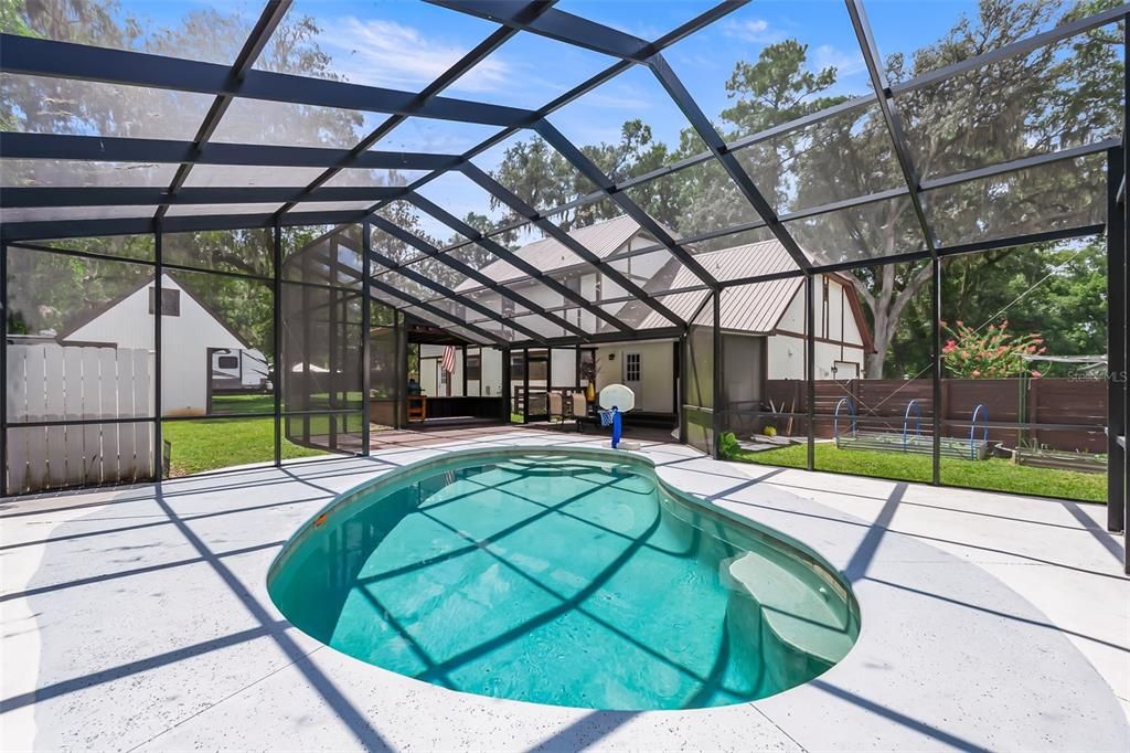 En Venta: $455,000 (3 camas, 2 baños, 2050 Pies cuadrados)