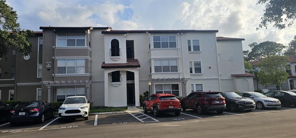 For Rent: $1,900 (3 beds, 2 baths, 1237 Square Feet)