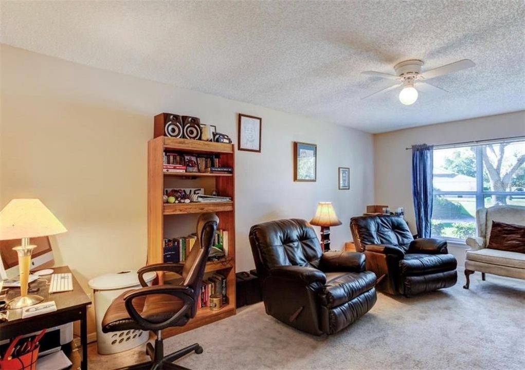 For Sale: $209,000 (3 beds, 2 baths, 1282 Square Feet)