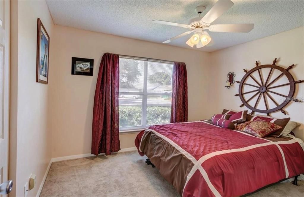 For Sale: $209,000 (3 beds, 2 baths, 1282 Square Feet)