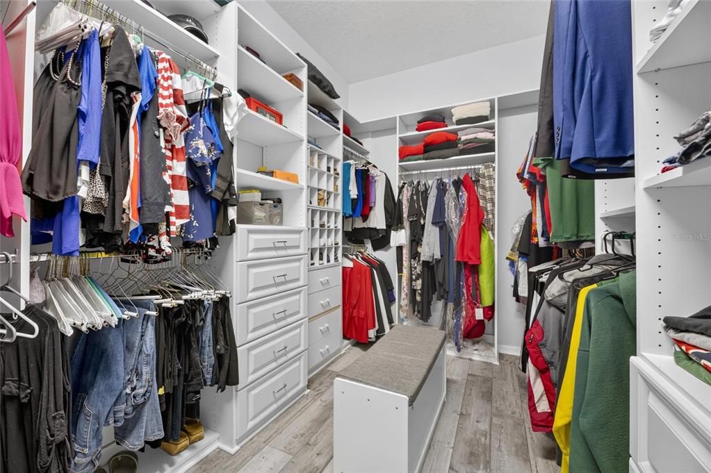 На продажу: $1,299,900 (4 спален, 3 ванн, 3581 Квадратных фут)