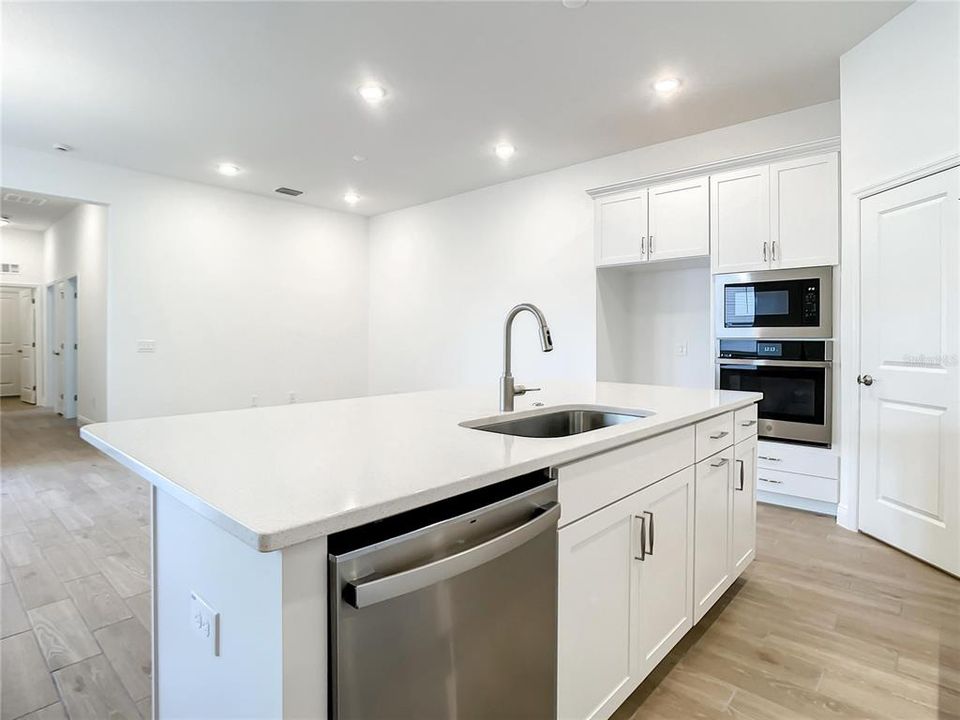 For Rent: $2,700 (3 beds, 2 baths, 1536 Square Feet)