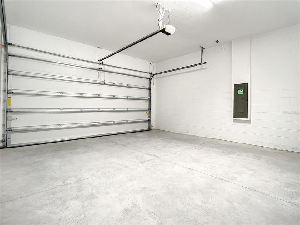 For Rent: $2,700 (3 beds, 2 baths, 1536 Square Feet)