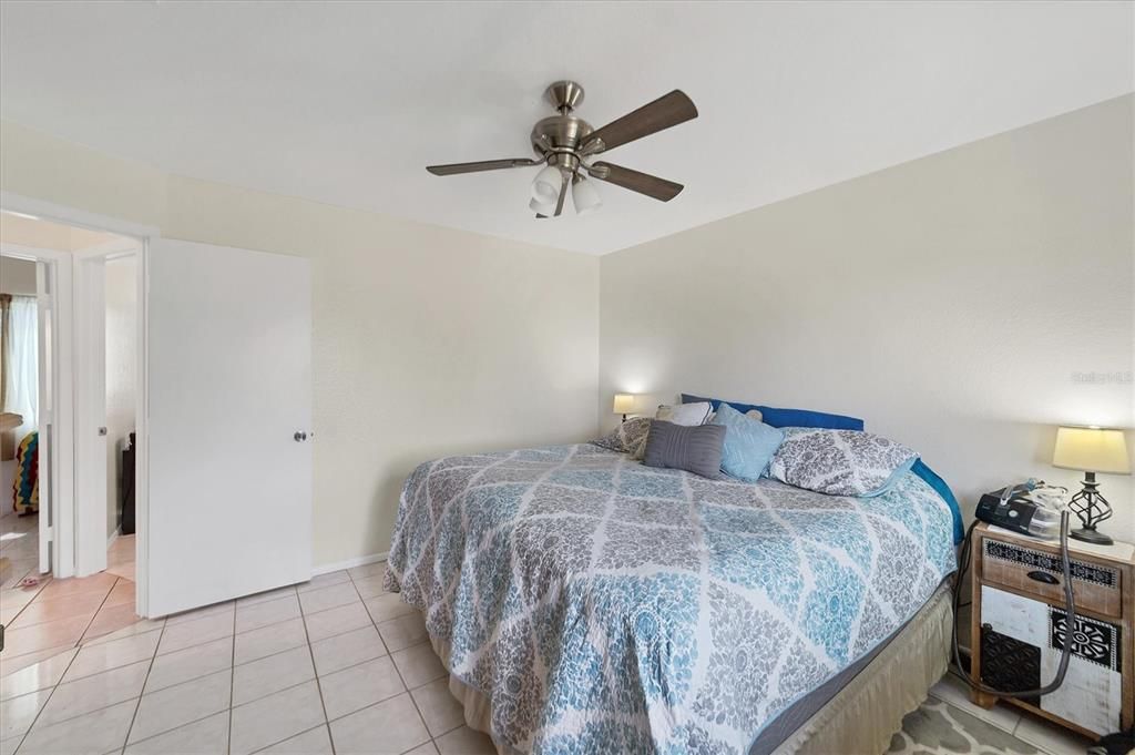 En Venta: $339,999 (3 camas, 2 baños, 918 Pies cuadrados)