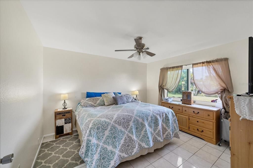 En Venta: $339,999 (3 camas, 2 baños, 918 Pies cuadrados)