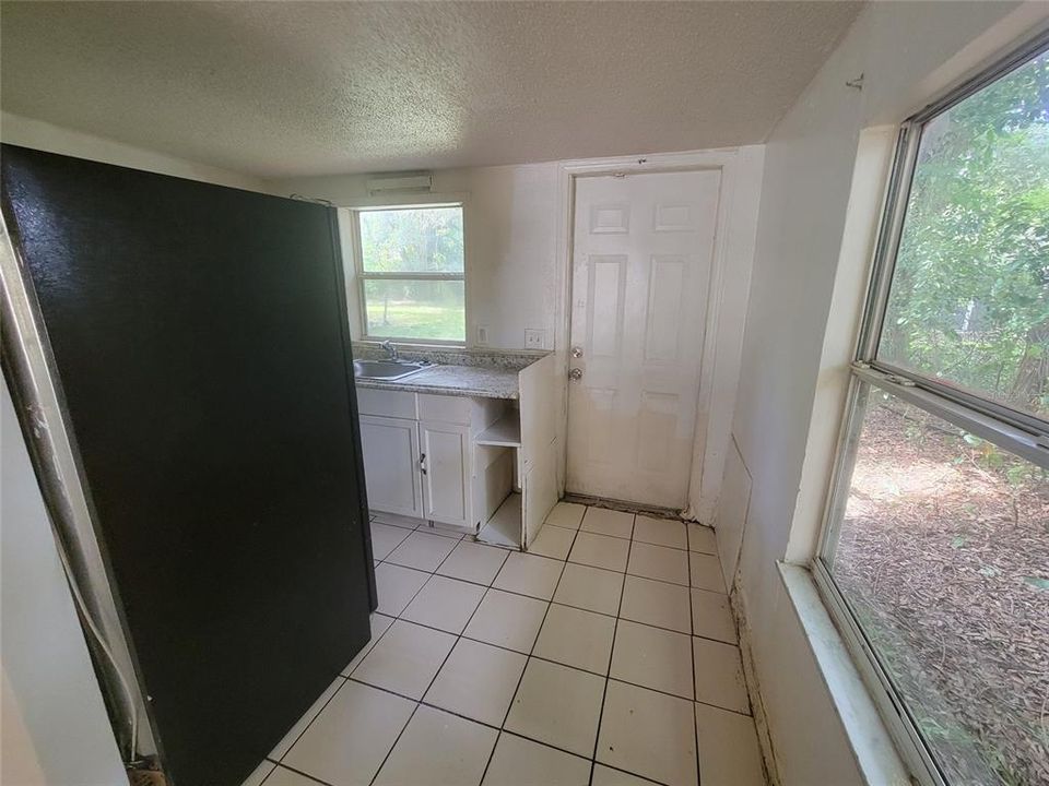 En Renta: $900 (1 camas, 1 baños, 650 Pies cuadrados)