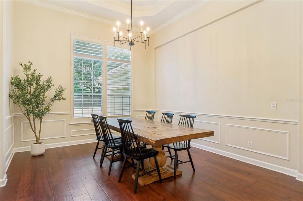 Activo con contrato: $925,000 (4 camas, 3 baños, 3066 Pies cuadrados)