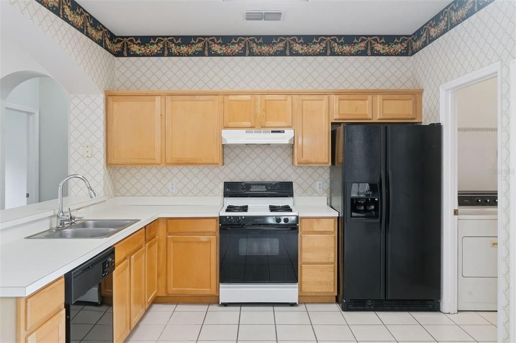For Sale: $415,000 (3 beds, 2 baths, 1965 Square Feet)