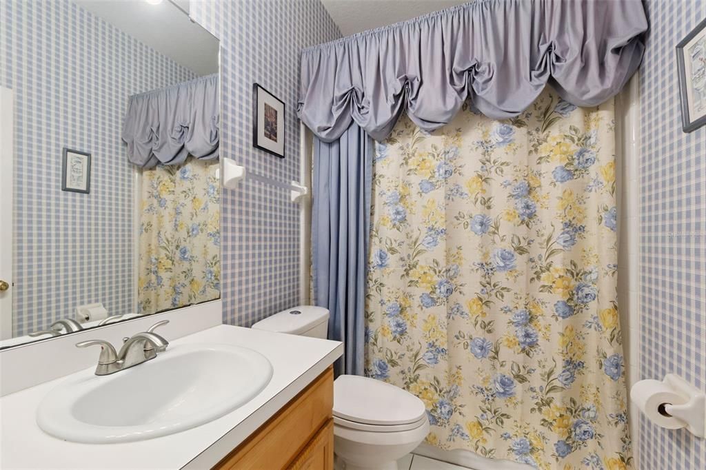 For Sale: $415,000 (3 beds, 2 baths, 1965 Square Feet)