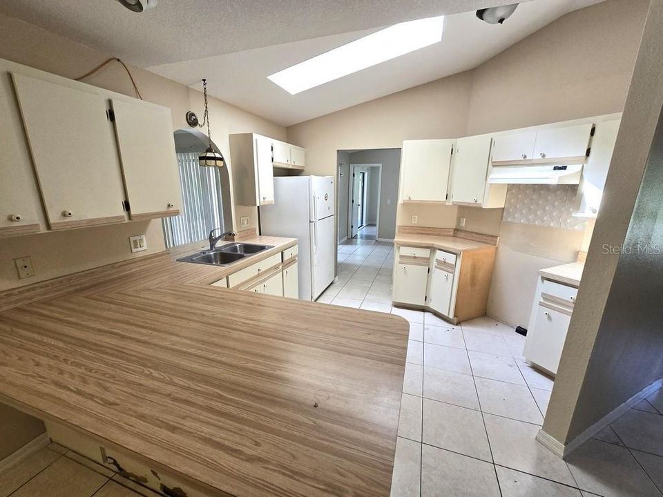 En Venta: $249,900 (3 camas, 2 baños, 1647 Pies cuadrados)