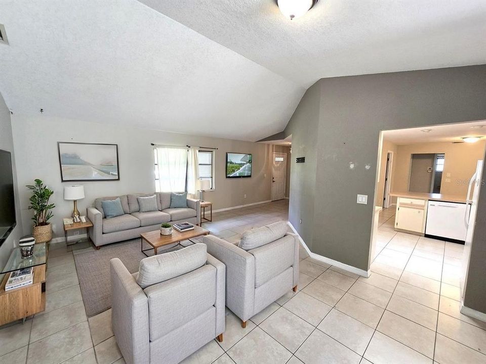 En Venta: $249,900 (3 camas, 2 baños, 1647 Pies cuadrados)