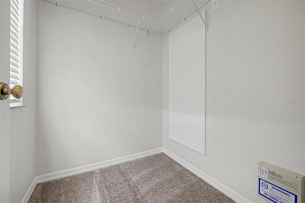 For Sale: $249,900 (2 beds, 1 baths, 1134 Square Feet)