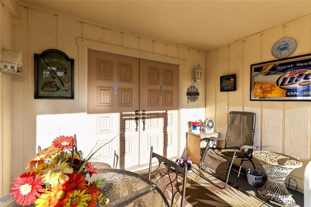 For Sale: $245,000 (3 beds, 2 baths, 1302 Square Feet)