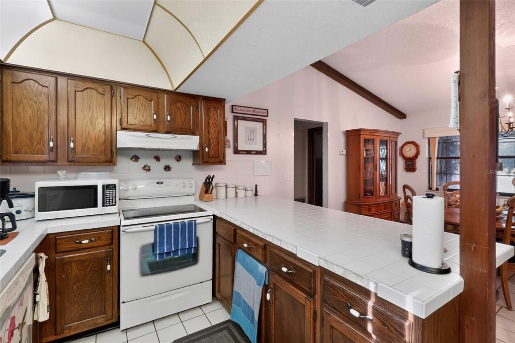 For Sale: $245,000 (3 beds, 2 baths, 1302 Square Feet)