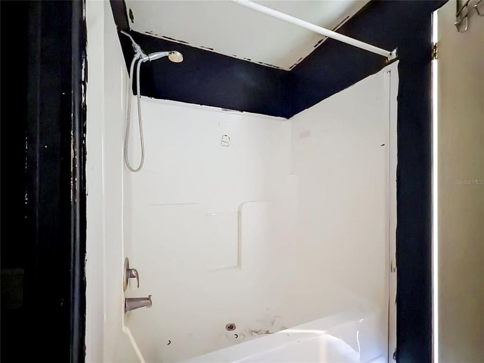 На продажу: $89,000 (3 спален, 2 ванн, 1140 Квадратных фут)