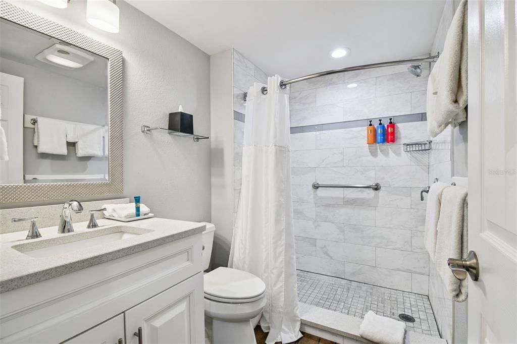 En Venta: $274,900 (1 camas, 1 baños, 825 Pies cuadrados)