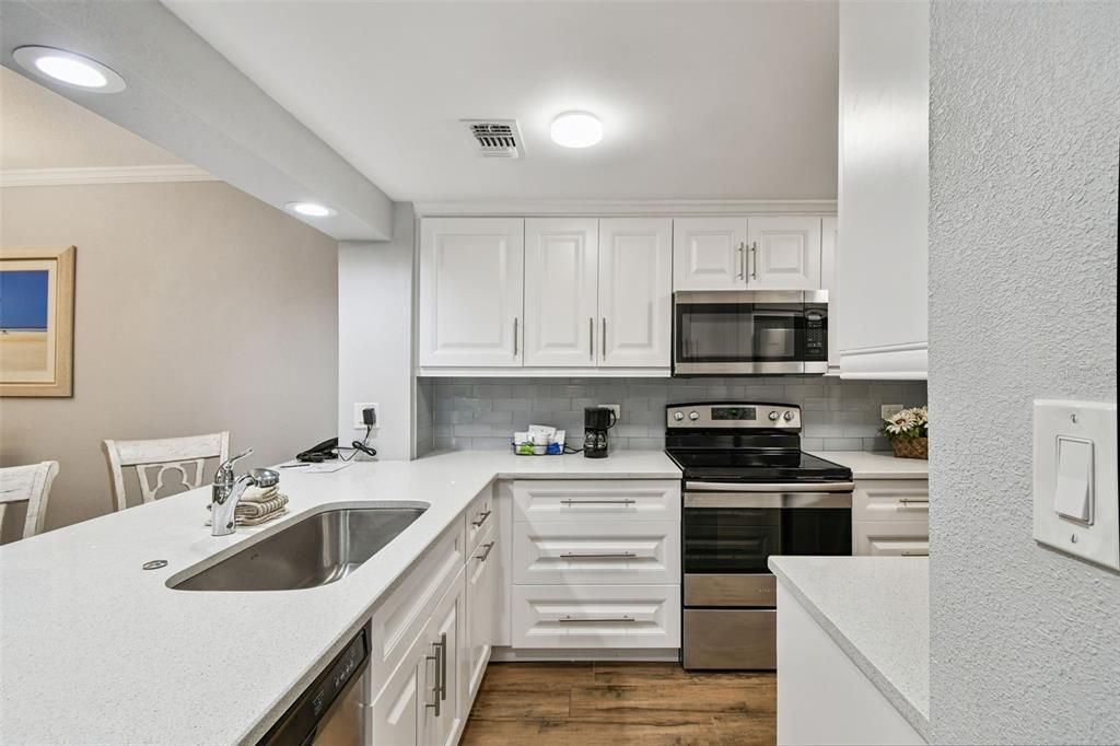 En Venta: $274,900 (1 camas, 1 baños, 825 Pies cuadrados)