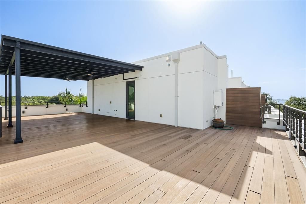 На продажу: $1,653,000 (3 спален, 3 ванн, 3308 Квадратных фут)