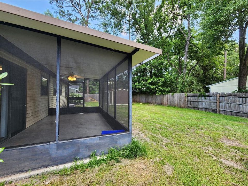 For Rent: $2,000 (3 beds, 1 baths, 1058 Square Feet)