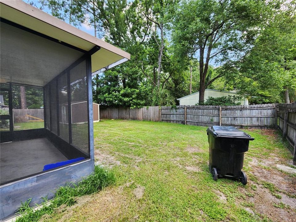 For Rent: $2,000 (3 beds, 1 baths, 1058 Square Feet)