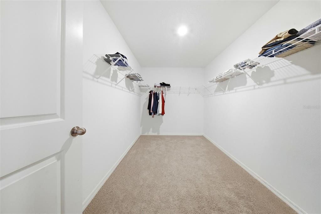 В аренду: $2,700 (4 спален, 2 ванн, 2635 Квадратных фут)