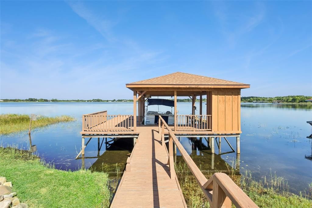 En Venta: $875,000 (4 camas, 3 baños, 4502 Pies cuadrados)