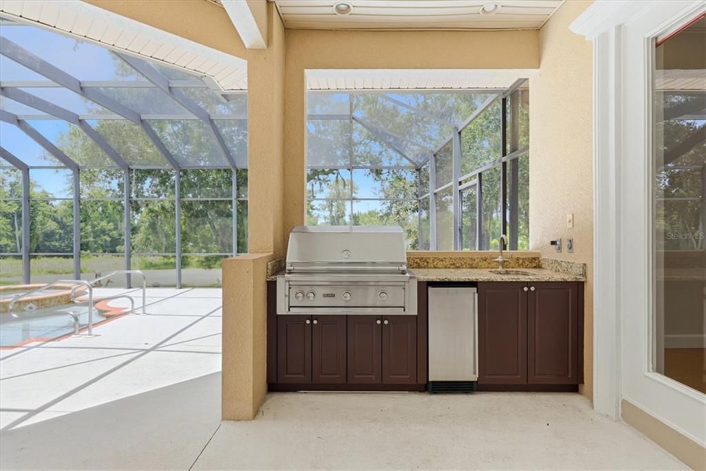 En Venta: $2,500,000 (5 camas, 4 baños, 5047 Pies cuadrados)
