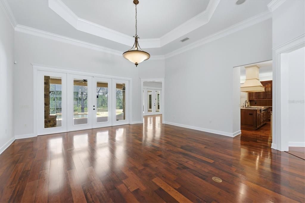 En Venta: $2,500,000 (5 camas, 4 baños, 5047 Pies cuadrados)