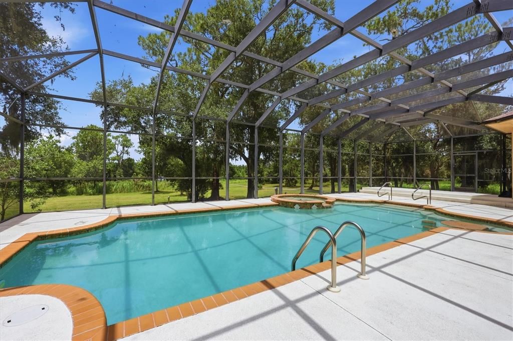 En Venta: $2,500,000 (5 camas, 4 baños, 5047 Pies cuadrados)