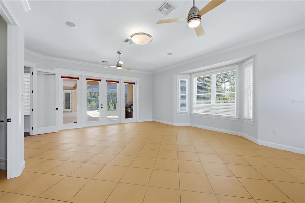 En Venta: $2,500,000 (5 camas, 4 baños, 5047 Pies cuadrados)
