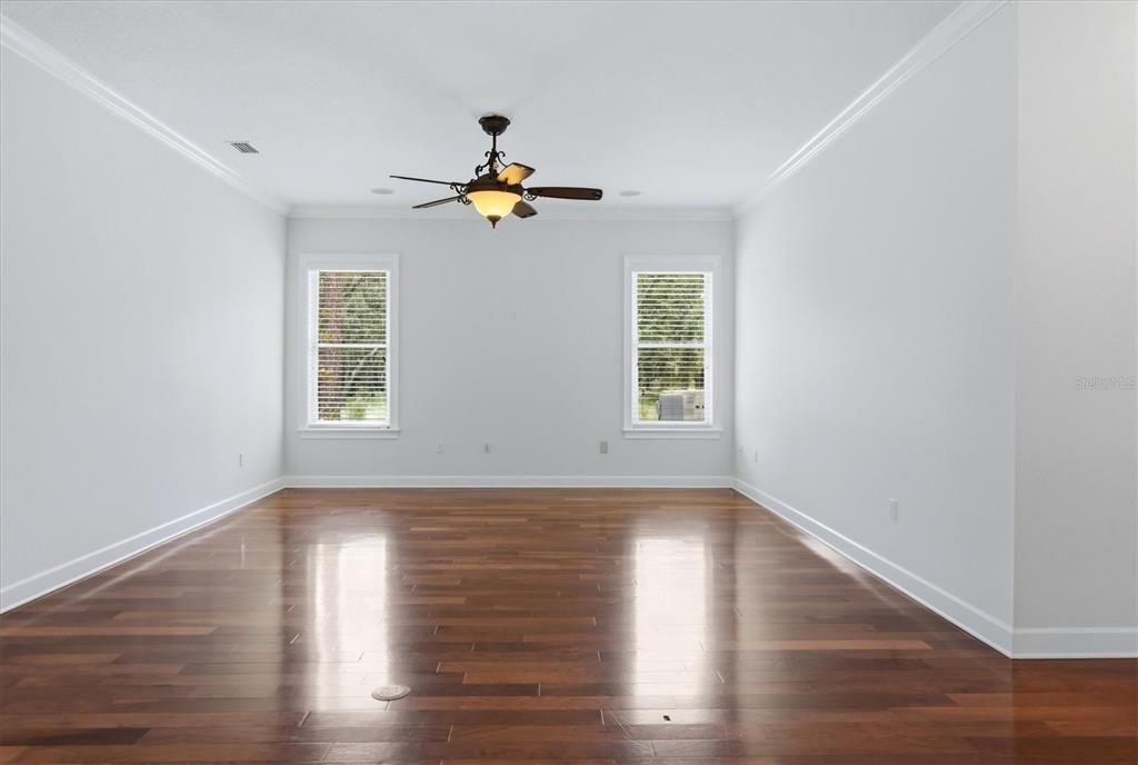 En Venta: $2,500,000 (5 camas, 4 baños, 5047 Pies cuadrados)