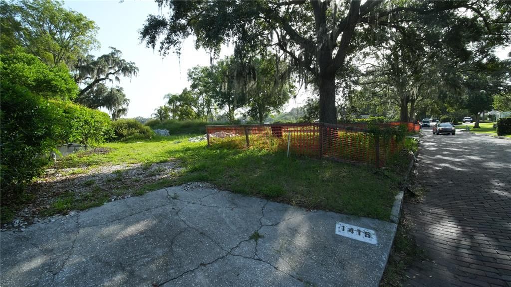 For Sale: $2,200,000 (0.54 acres)