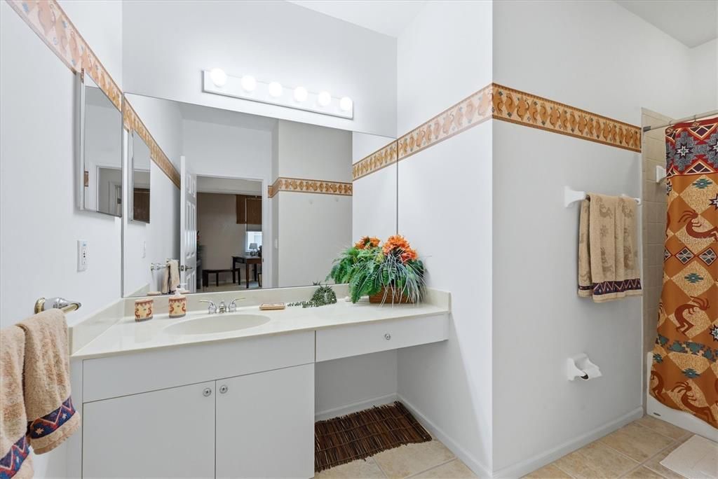 На продажу: $235,000 (3 спален, 2 ванн, 1616 Квадратных фут)
