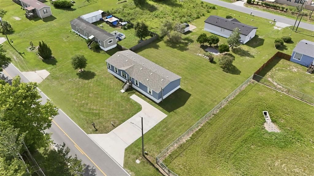 На продажу: $229,900 (4 спален, 2 ванн, 1728 Квадратных фут)