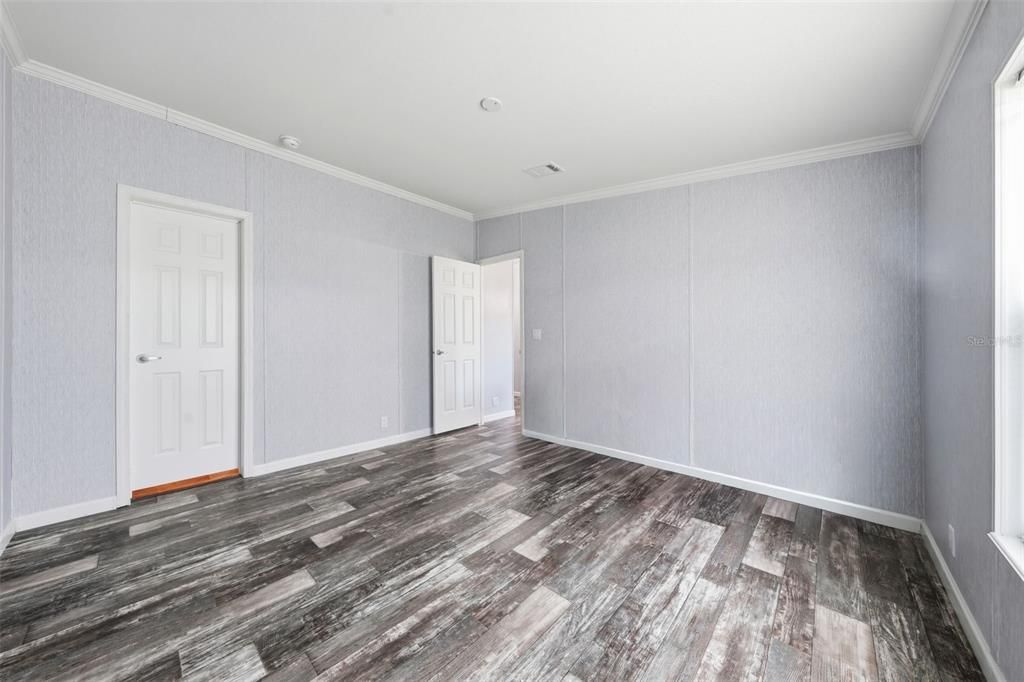 На продажу: $229,900 (4 спален, 2 ванн, 1728 Квадратных фут)