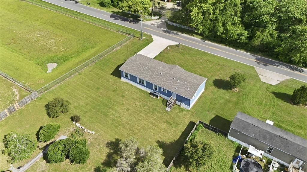 На продажу: $229,900 (4 спален, 2 ванн, 1728 Квадратных фут)