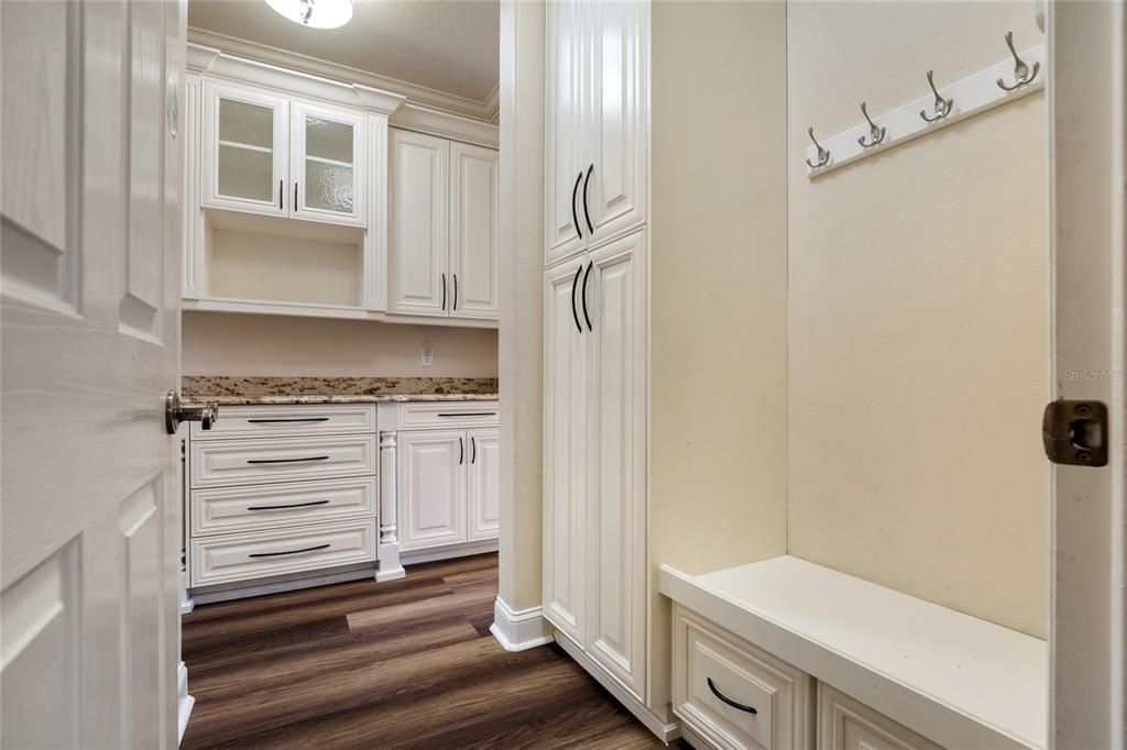 For Sale: $699,000 (5 beds, 3 baths, 3595 Square Feet)
