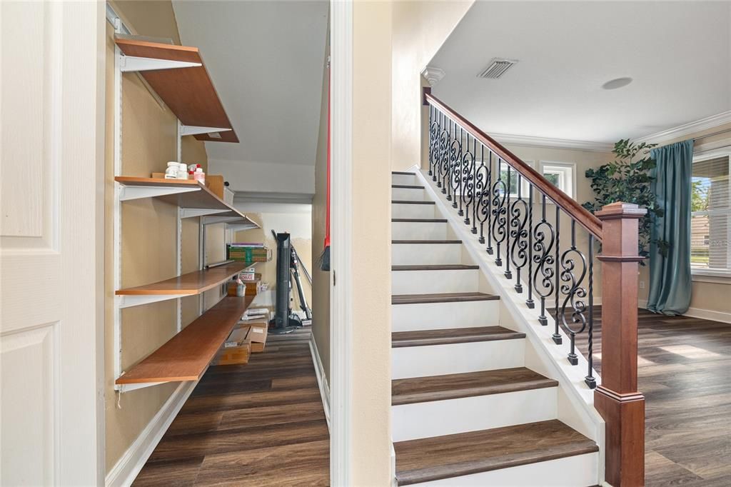 For Sale: $699,000 (5 beds, 3 baths, 3595 Square Feet)