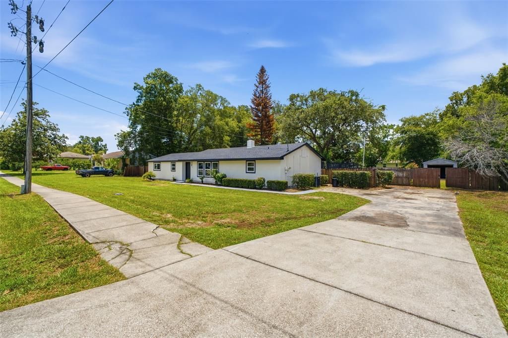 En Venta: $415,000 (4 camas, 3 baños, 1969 Pies cuadrados)