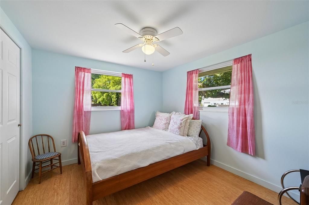 En Venta: $445,000 (2 camas, 2 baños, 1346 Pies cuadrados)